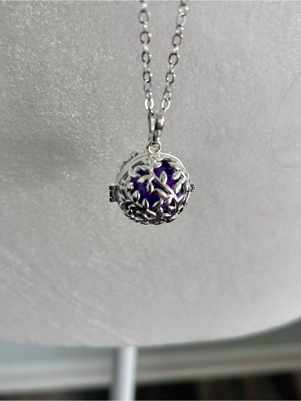 AEONSLOVE Costume Jewelry Ball Pendant and Necklace - New in Box without tag